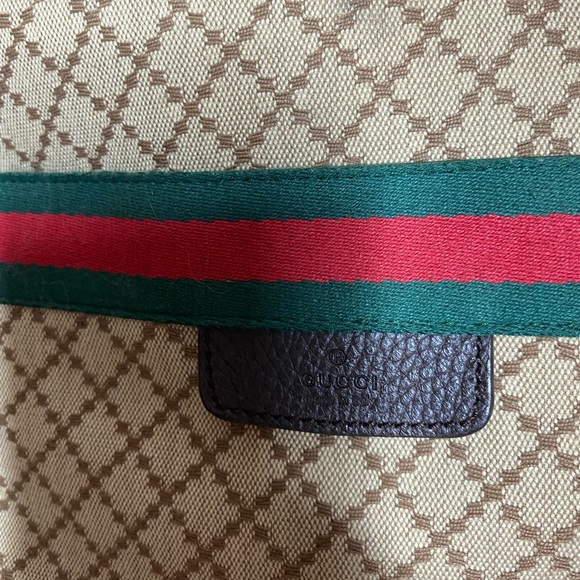 GUCCI 💎✨AUTHENTIC 💎✨ Duffle/Travel Bag - Picture 2 of 9